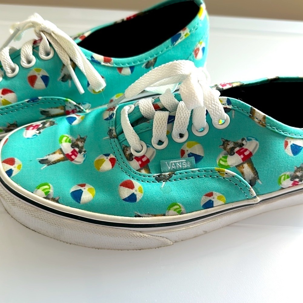 Vans Off The Wall Teal Cat & Beach Ball Canvas Sneakers Women’s 8 GUC Low Top